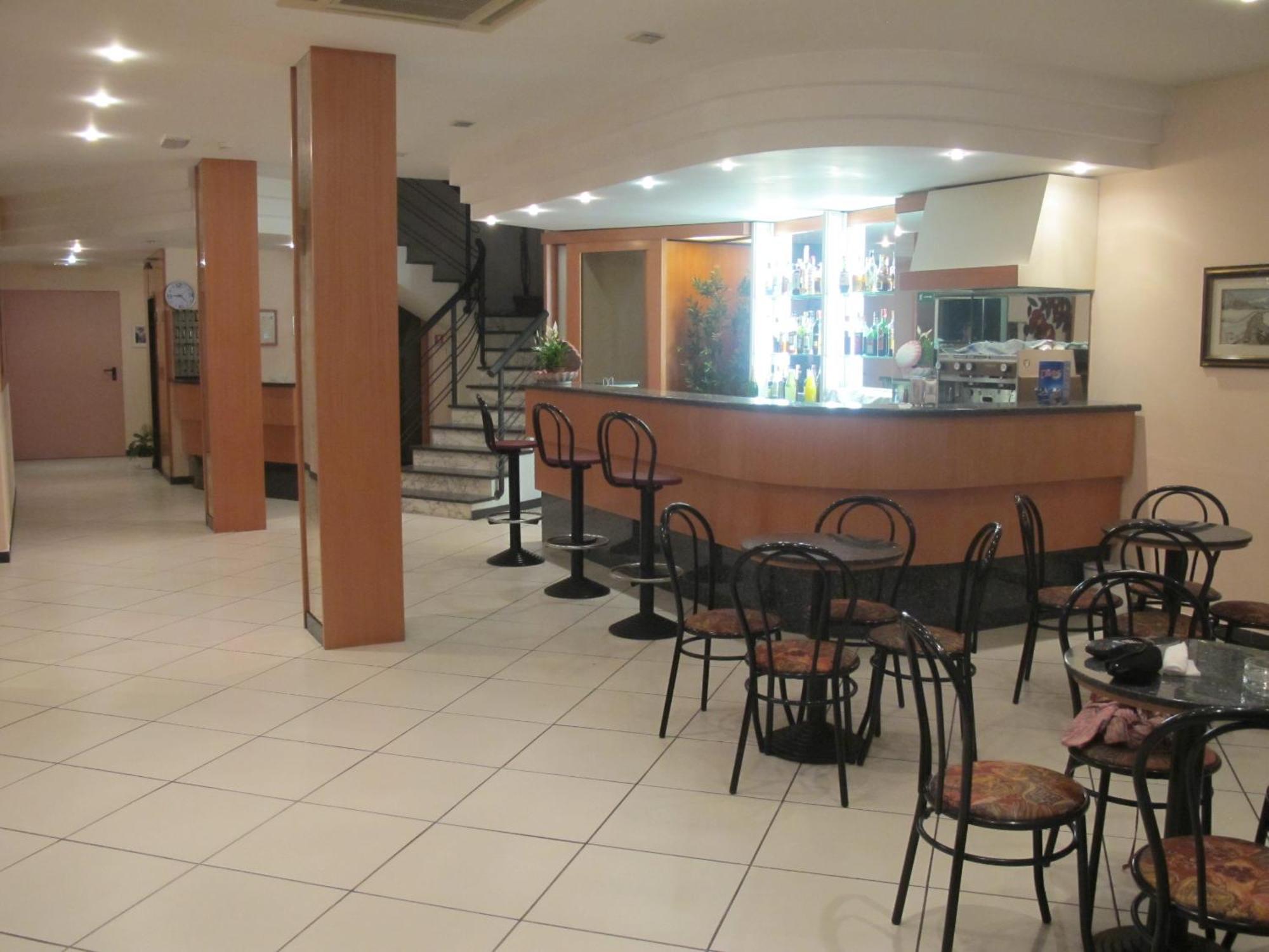 Hotel Basilea Bellaria-Igea Marina Zewnętrze zdjęcie