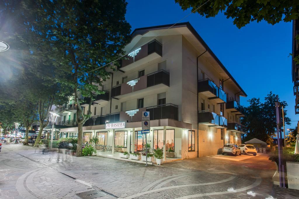 Hotel Basilea Bellaria-Igea Marina Zewnętrze zdjęcie